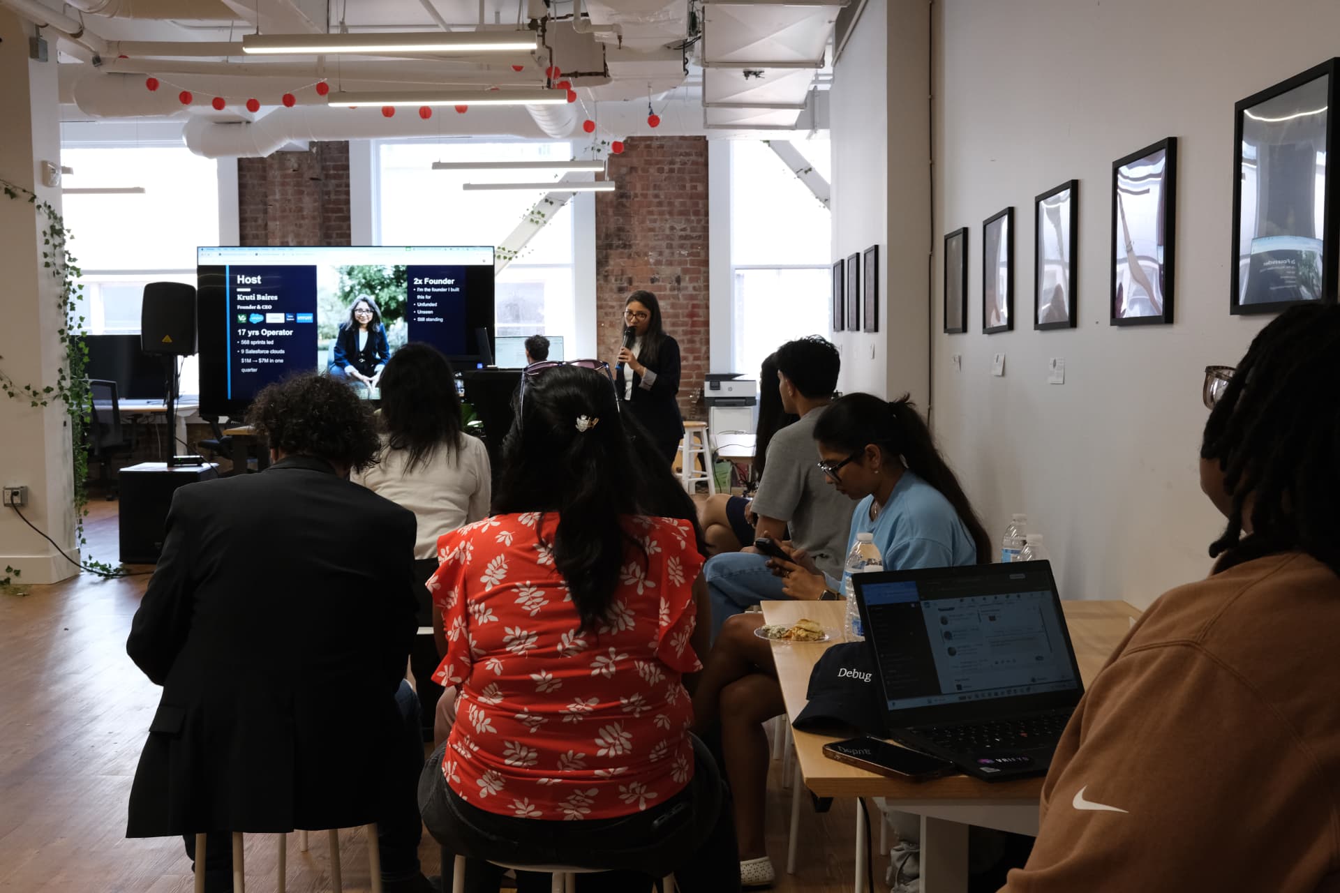 Founders, investors, and operators gathered during a TheSprintFit session